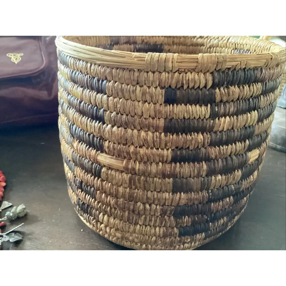OLD NATIVE AMERICAN Tohono O'odham Papago PIMA Cylindrical Basket 6.5 T 7.5 W